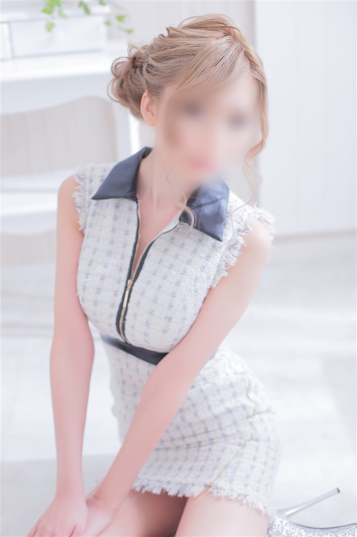 雛森えみり